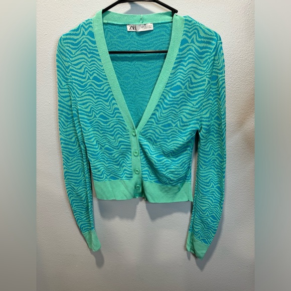 Zara Cardigan - Picture 2 of 5